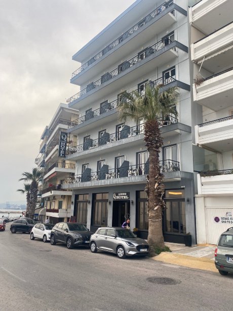 昆斯勒瑞欧蒂斯酒店-旅行者