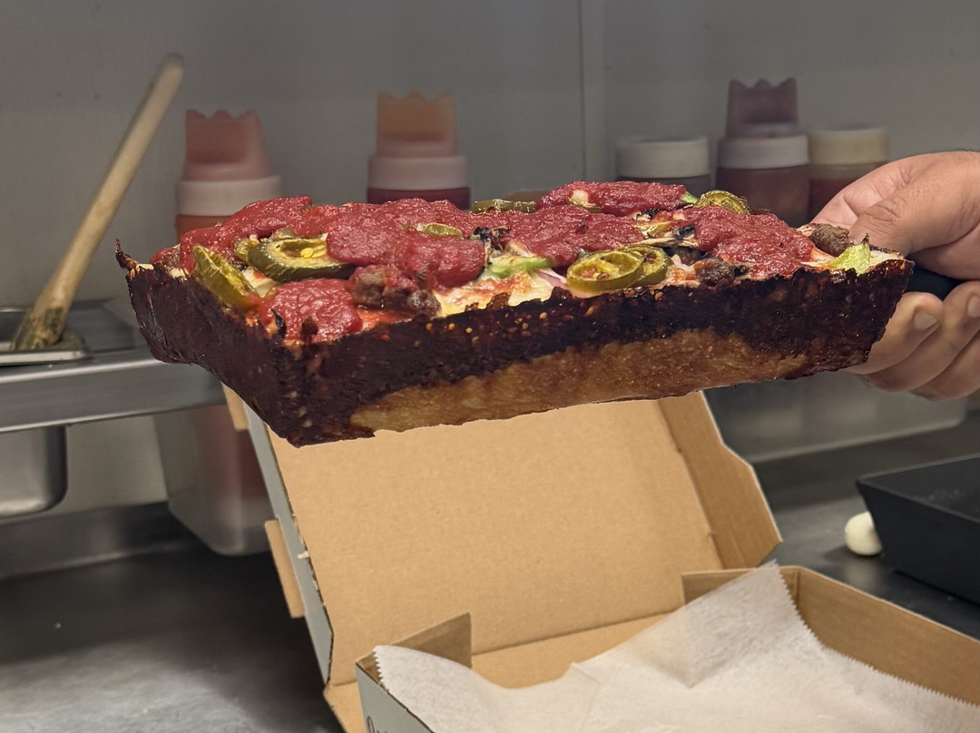 Aeros Pizza