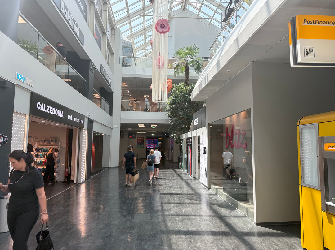 狐狸城奥特莱斯-门德里西奥必去景点