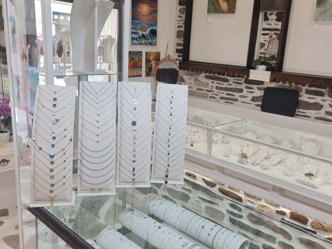 Jewellery By Poulopoulos-帕罗奇亚必去景点