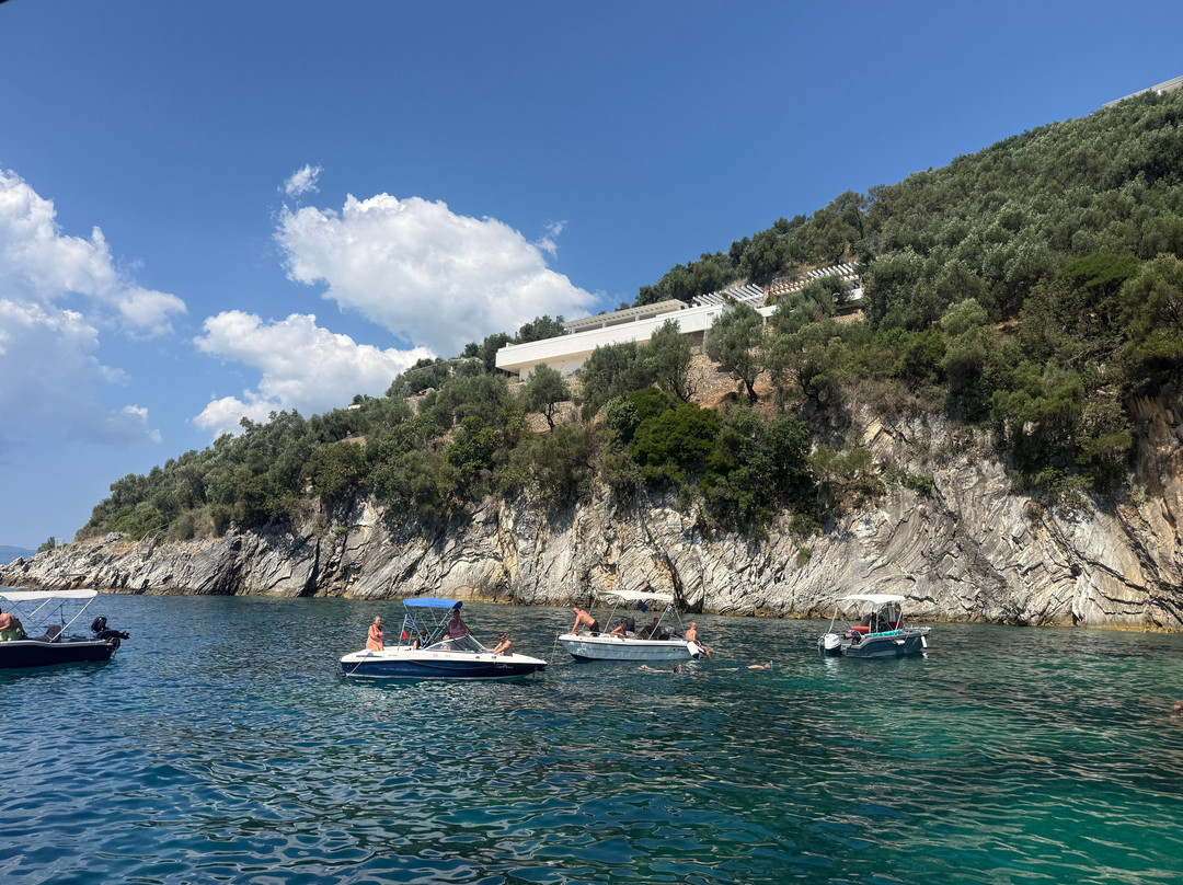 Madalena Boat Trips-Gouvia必去景点