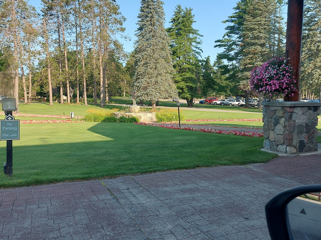 Garland Lodge & Golf Resort主图