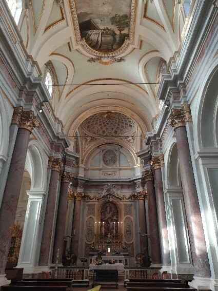 Collegiata Santa Maria Assunta-Anguillara Sabazia必去景点