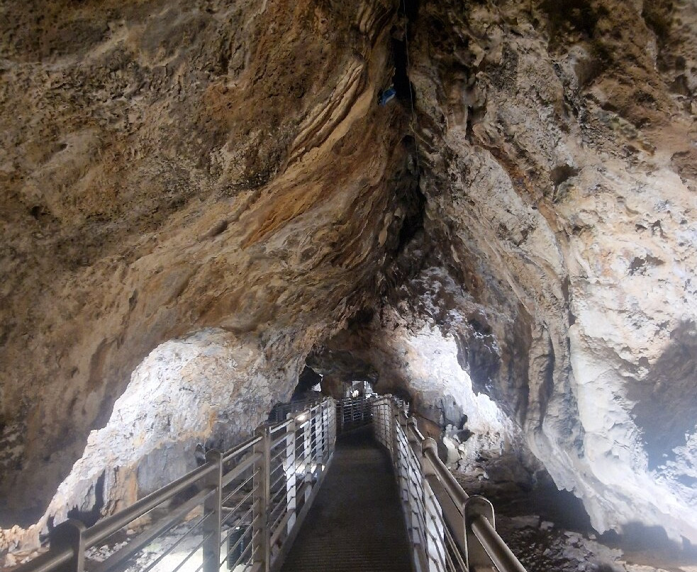Grotta di Sant'Angelo-Cassano allo Ionio必去景点