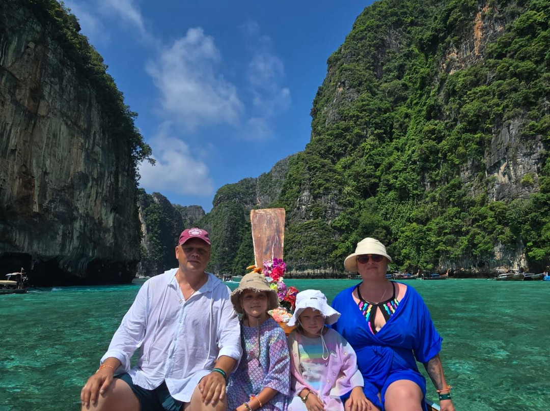 Love Andaman-Talat Nuea必去景点