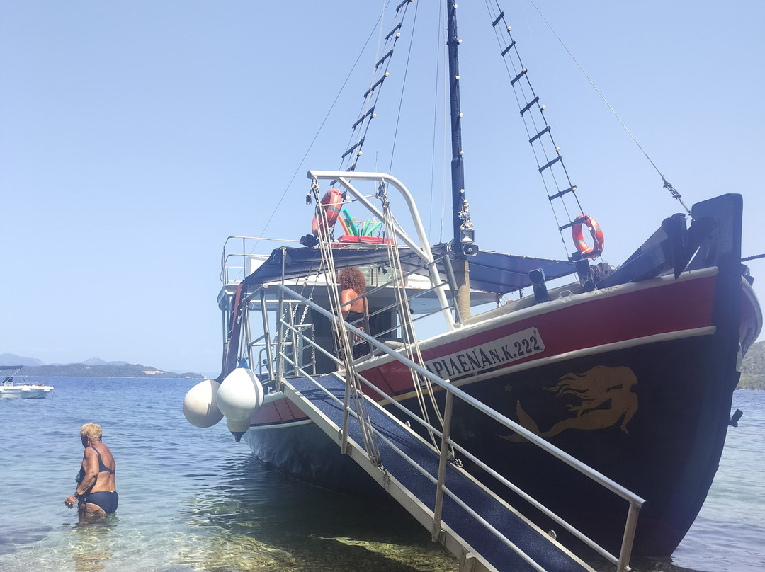 Marilena daily cruises Lefkada-Nidri必去景点