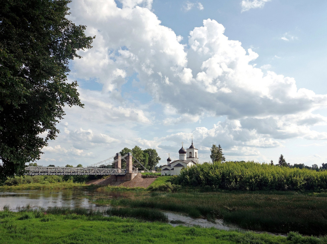 Chain Bridges-Ostrov必去景点