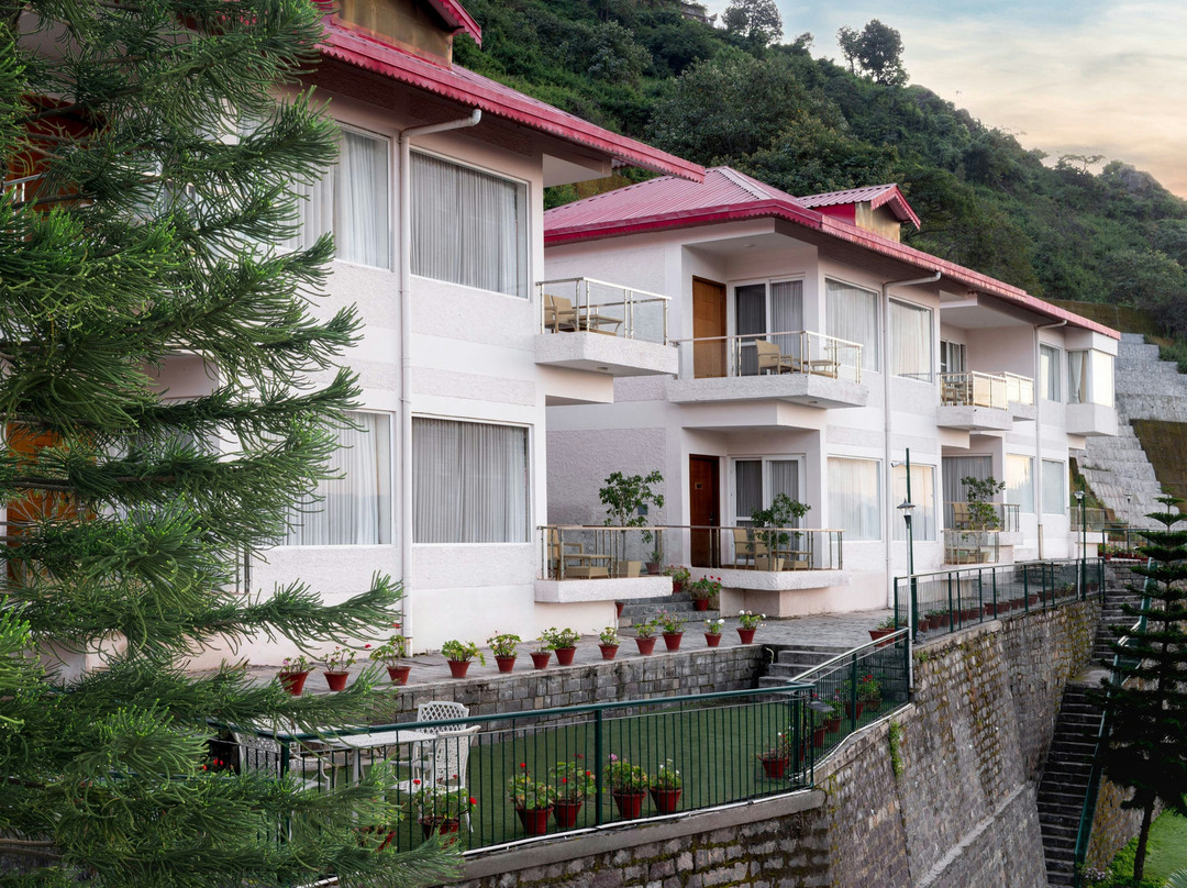 The Fern Surya Resort Dharampur, 卡萨利山, 万豪系列