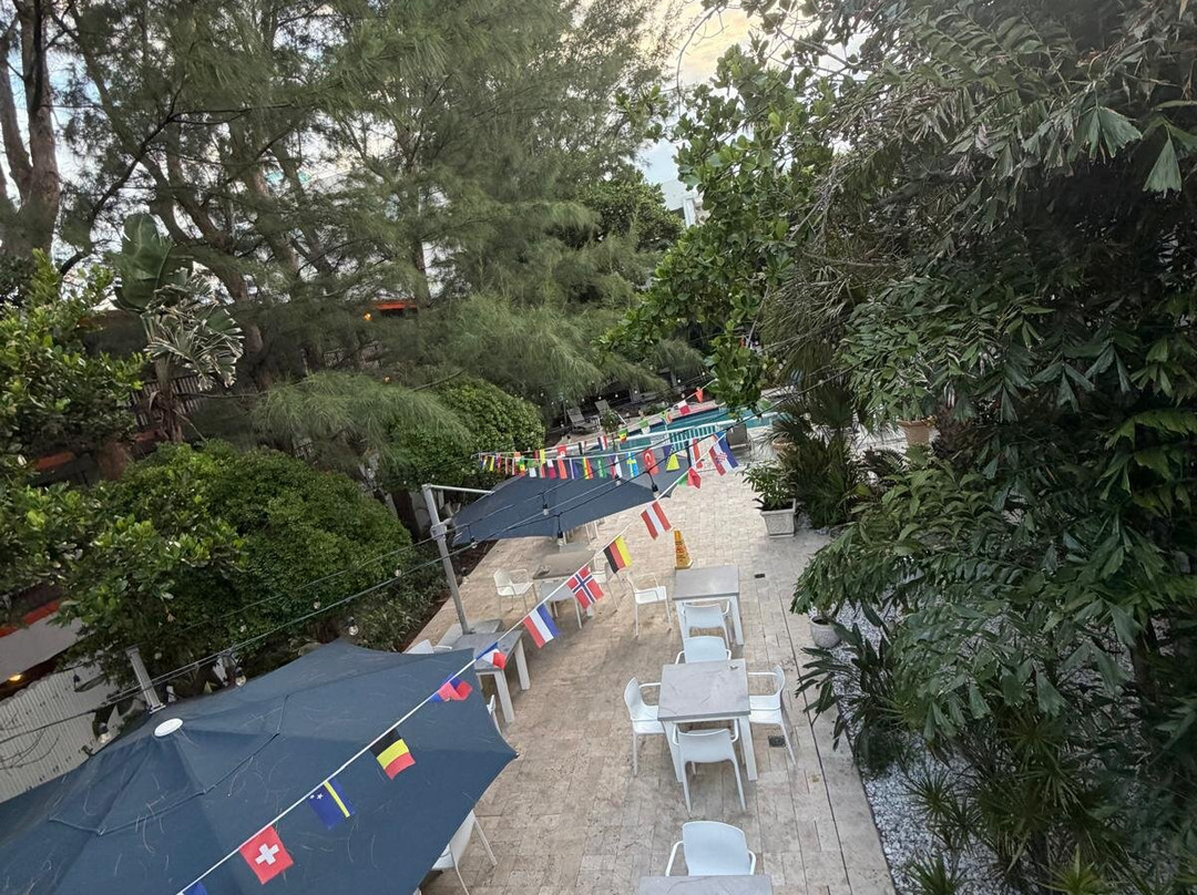 普莱米尔酒店主图