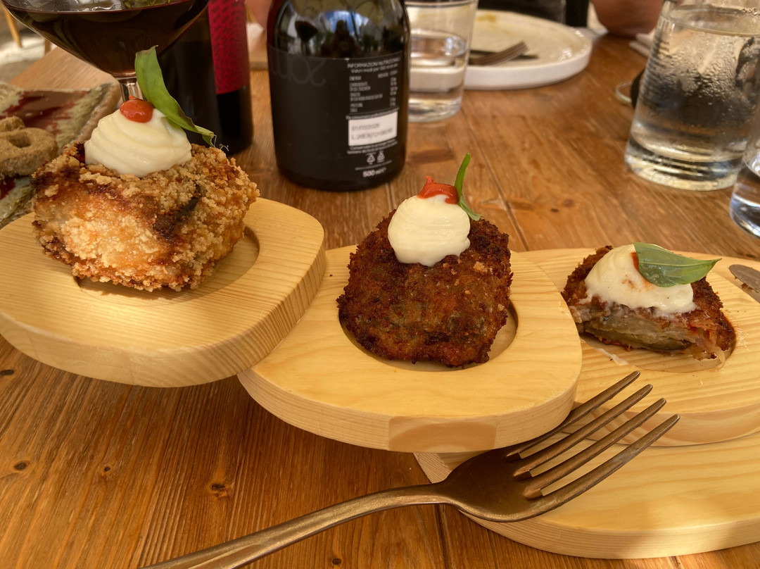 Province of Brindisi餐馆和美食-Osteria Piatti Chiari