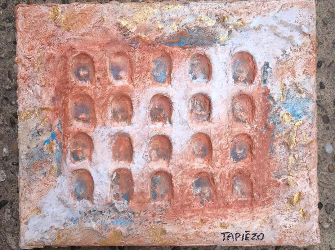 Art Gallery Contemporary Tapiézo-Roussillon必去景点
