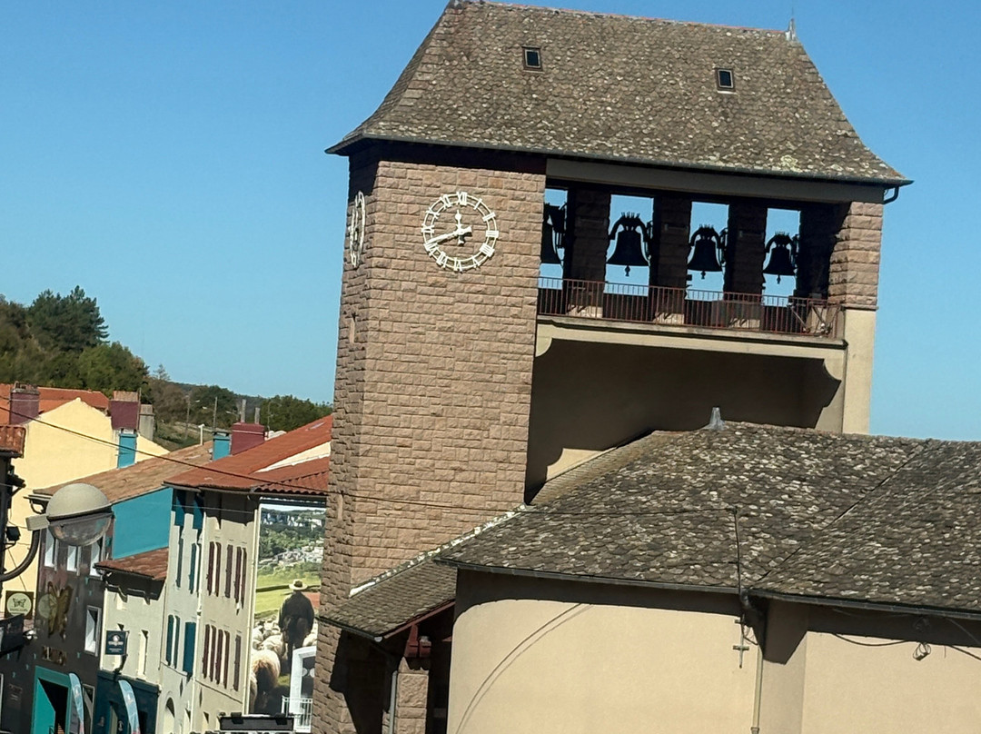 Église Saint-Pierre-Roquefort Sur Soulzon必去景点