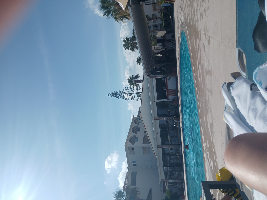 阿里卡纳斯海滩大酒店Zante Plaza主图