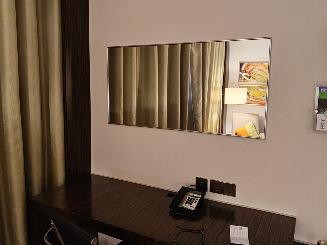 Holiday Inn 吉达，机场警区主图