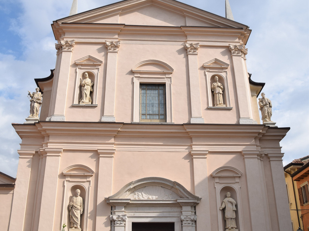 Chiesa dei Santi Pietro e Paolo-托里德尔贝纳科必去景点