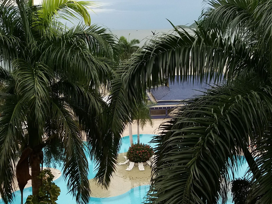 祖阿纳海滩度假酒店主图