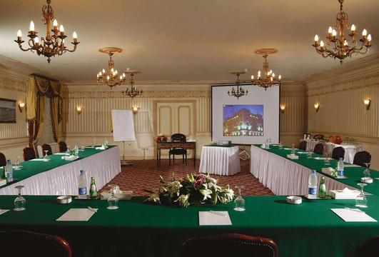 亚历山大施泰根贝格尔塞西尔酒店主图