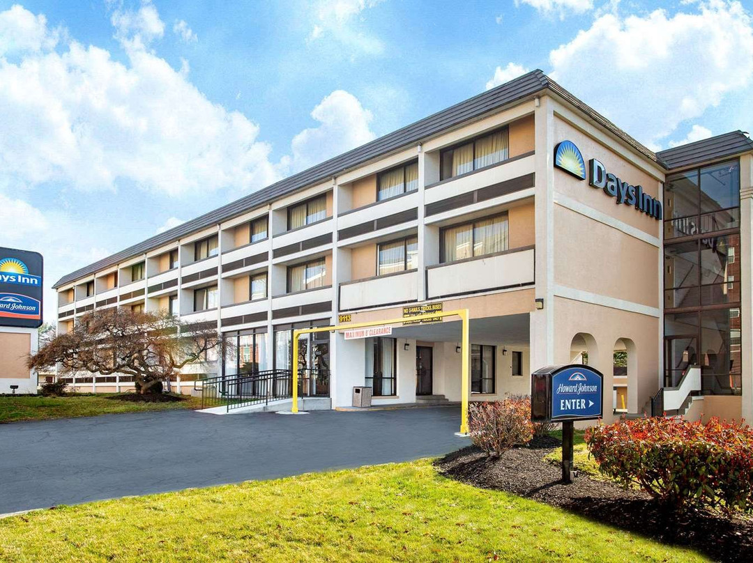 学院公园华美达旅店