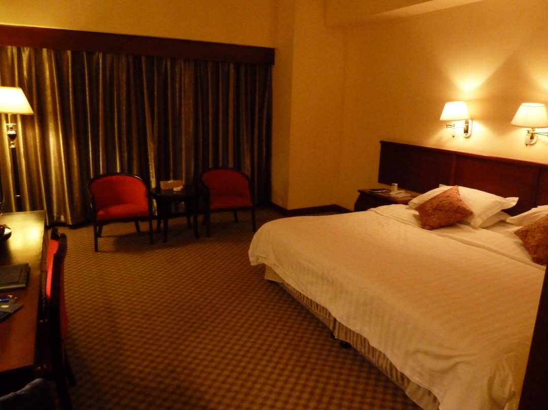 港鸿大酒店主图