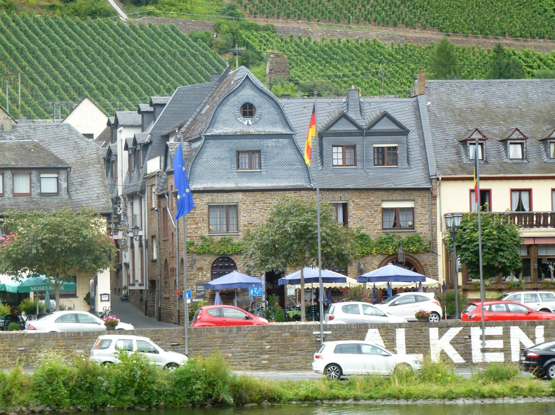 Oberfell酒店住宿-Winzerhof Brachtendorf