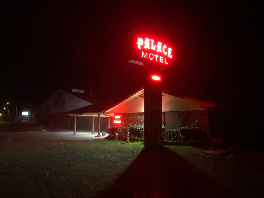 Palace Motel