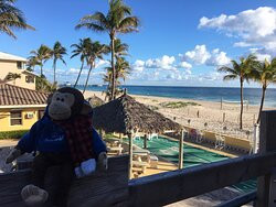 Ebb Tide Oceanfront Resort主图