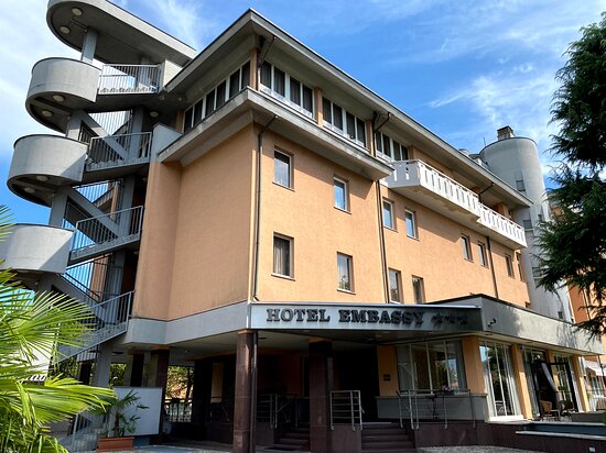 Embassy Park Hotel-浴室