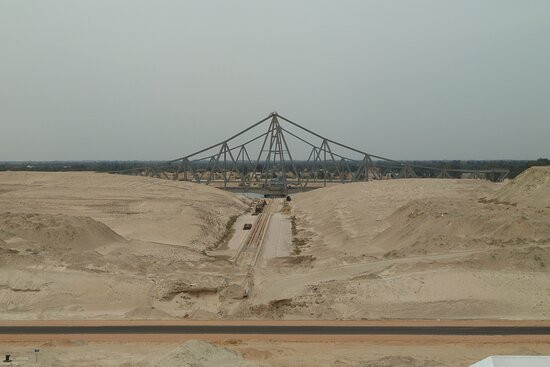 Suez Canal景点图片