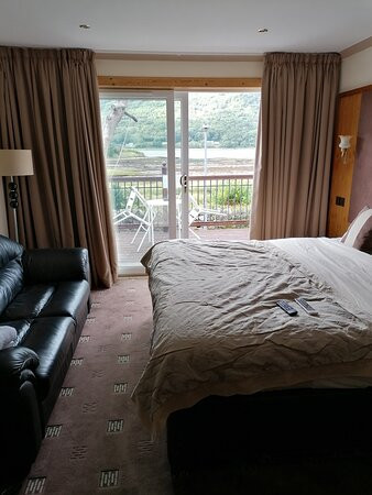 凯尔恩道驿站马车旅馆主图