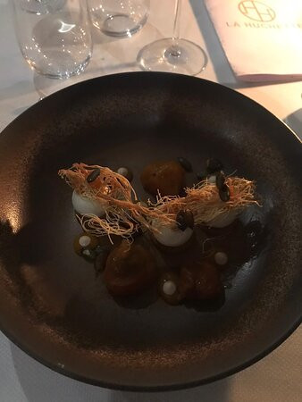 户彻特酒店主图