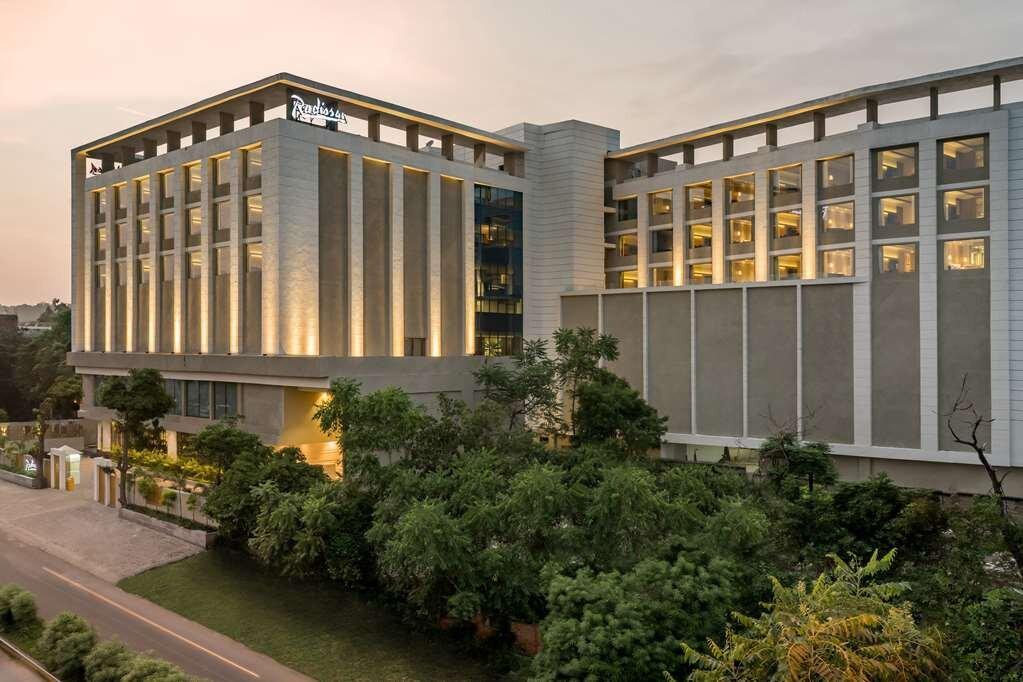 Radisson Hotel Bhopal主图