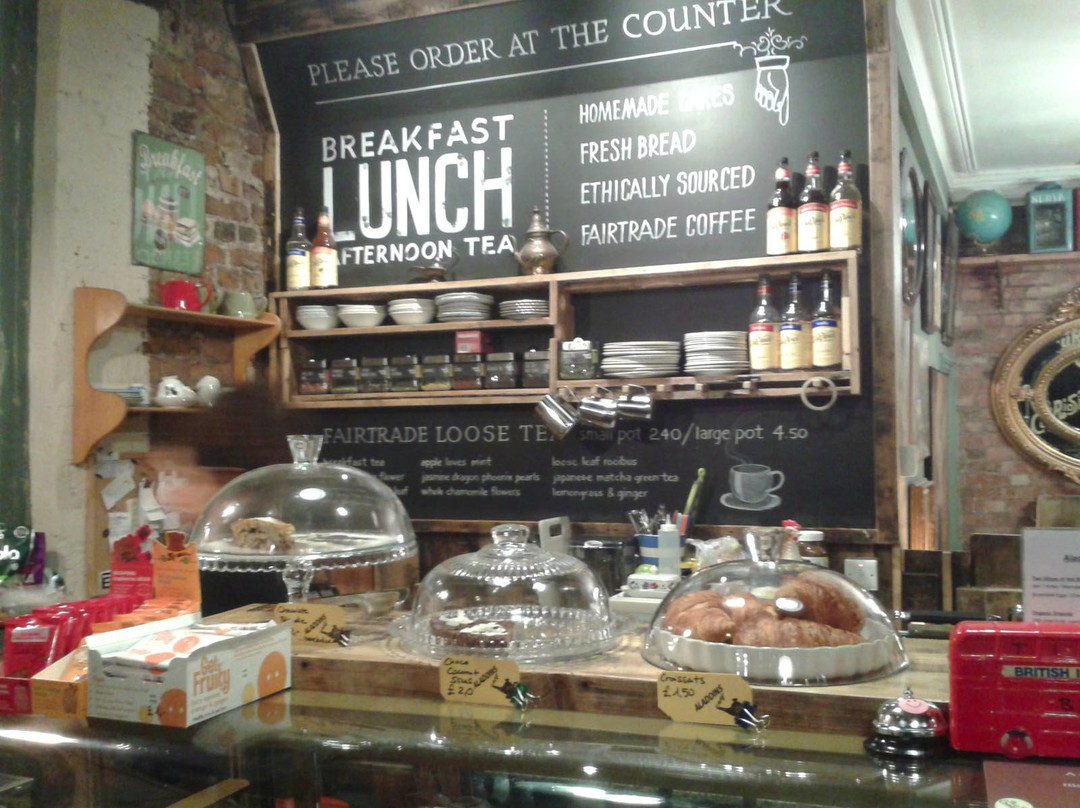 Crouch End旅游景点-Aladdins Furniture