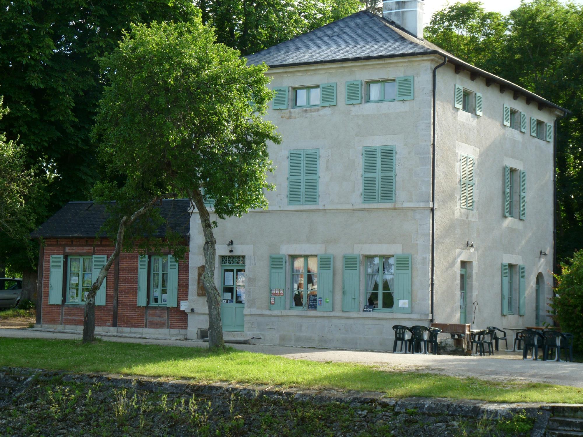 Relais de Mantelot-客卧