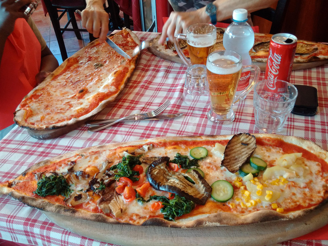 Capiago Intimiano餐馆和美食-Trattoria Pizzeria Stilo