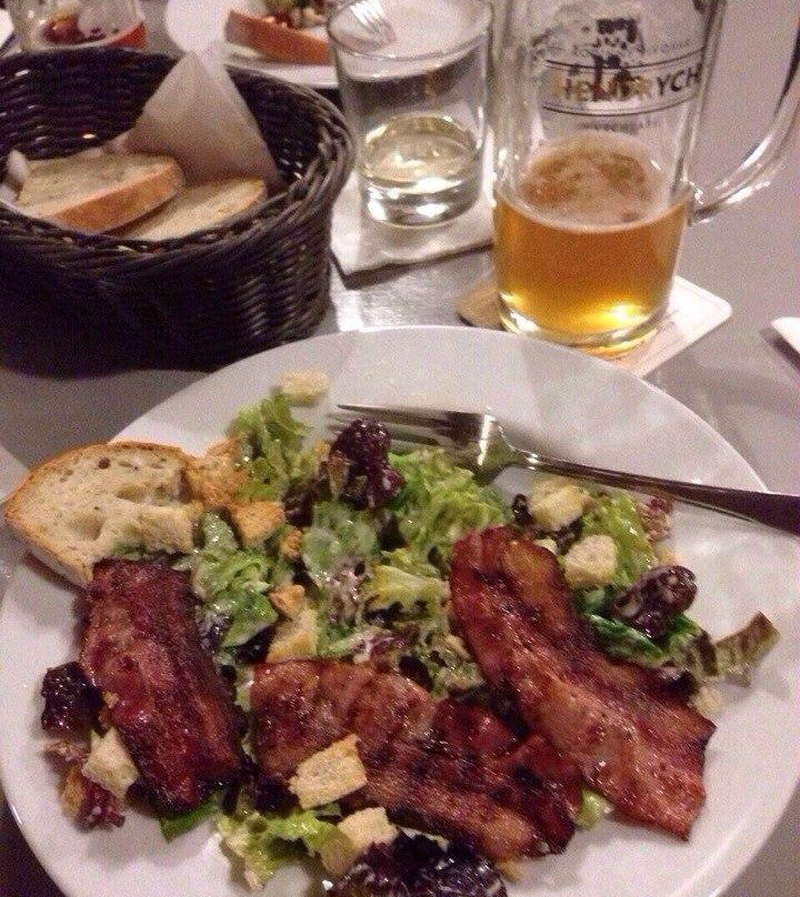 Restaurant and pension Na Strelnici