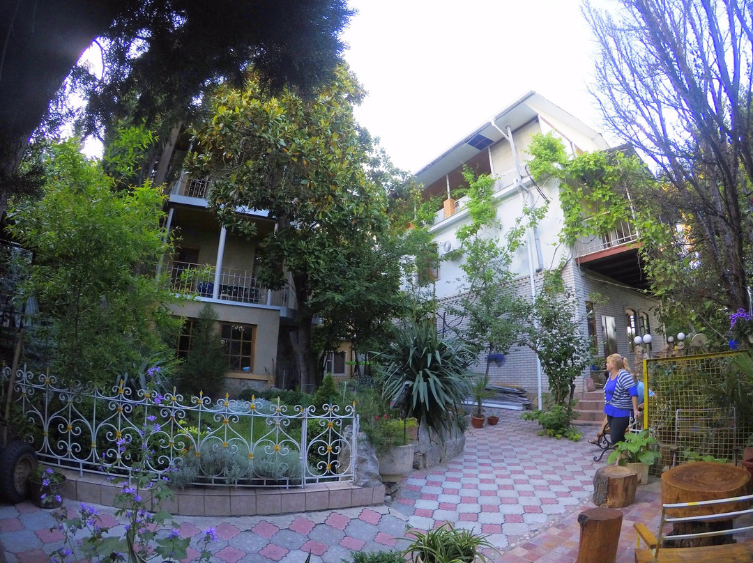 Alupka酒店住宿-Guest House Radmir
