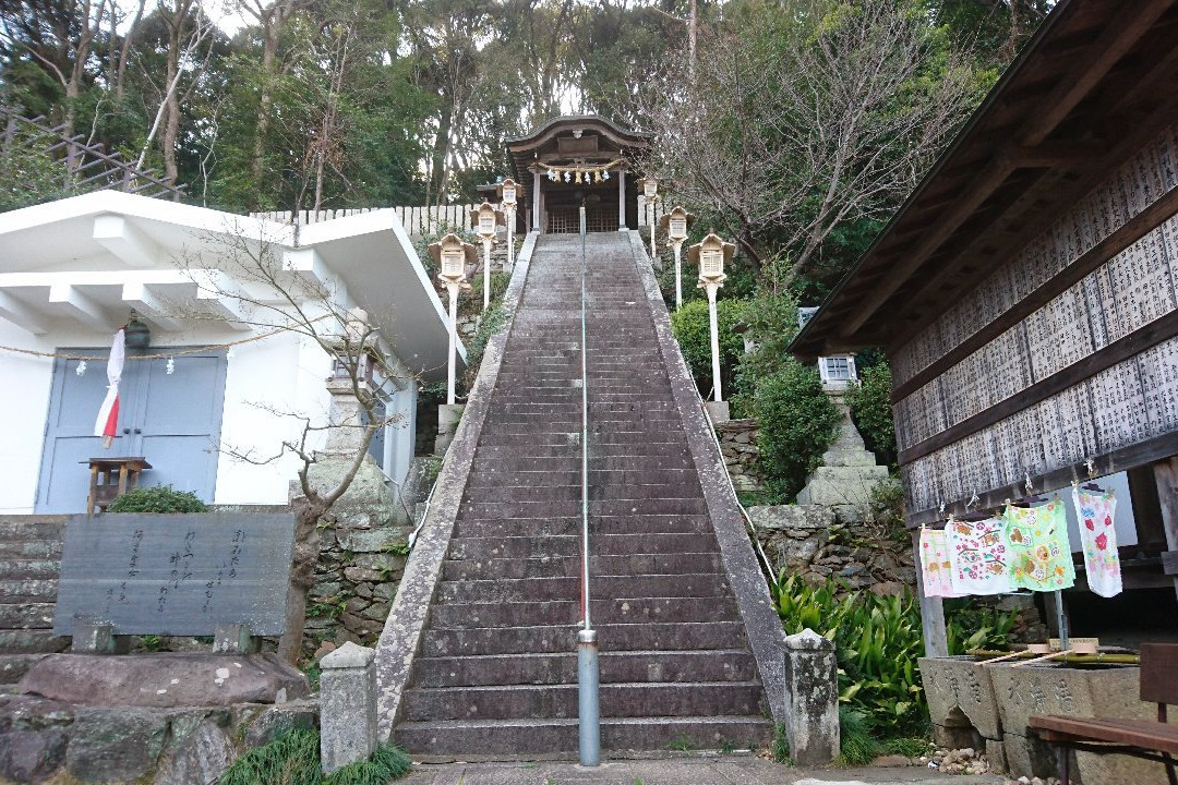 Awashima Shrine景点图片