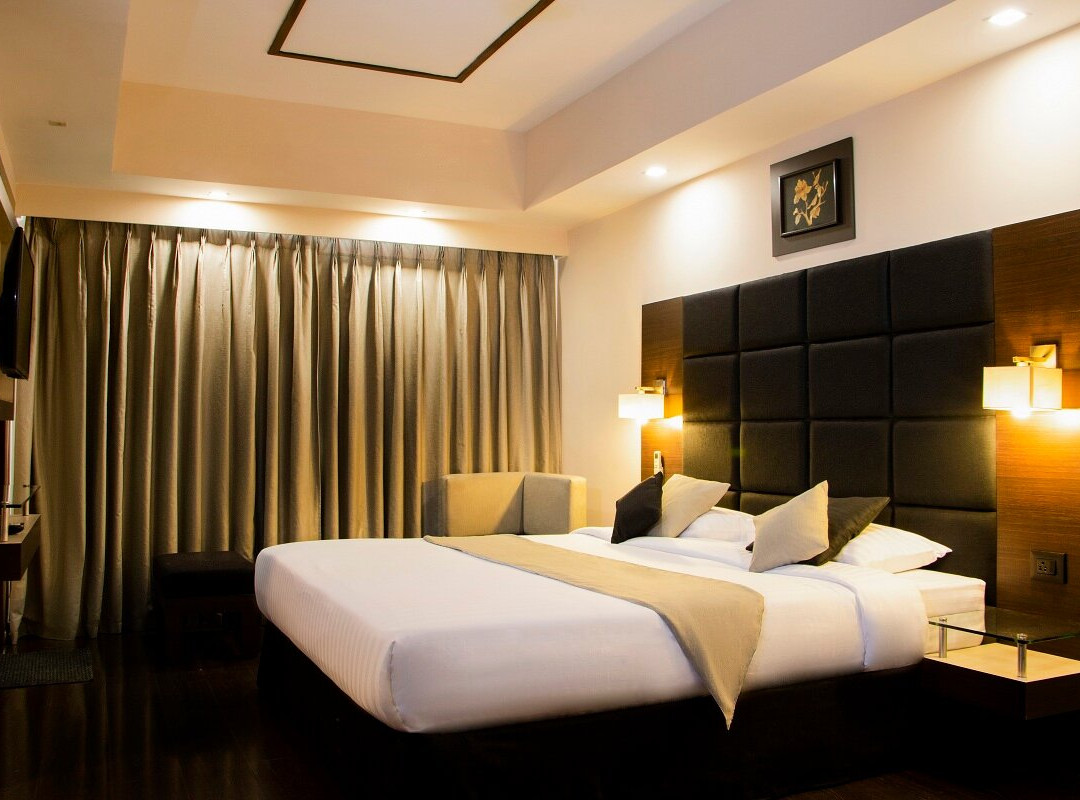 西隆酒店住宿-Hotel Alpine Continental