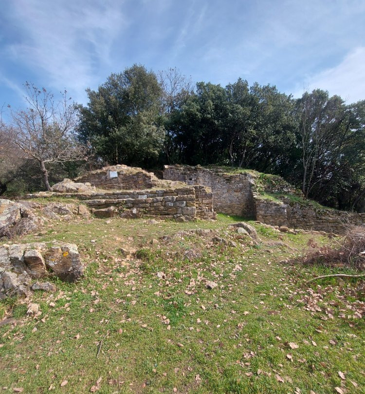 Oppidum Saint Vincent-Gaujac必去景点