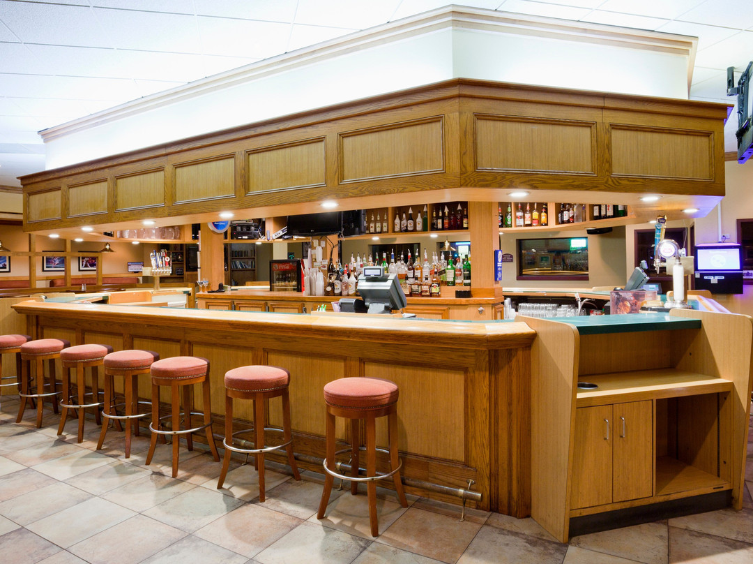 Holiday Inn & Suites St. Cloud By IHG主图