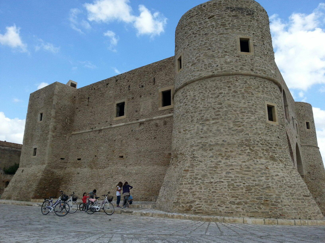 Corso Umberto I-Bernalda必去景点