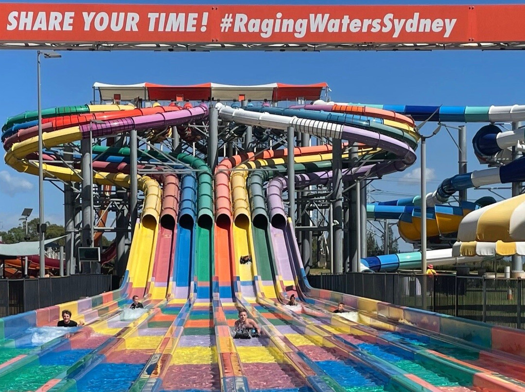 Raging Waters Sydney景点图片