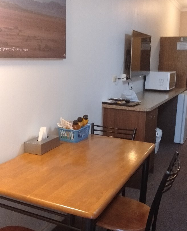 Augusta Courtyard Motel主图