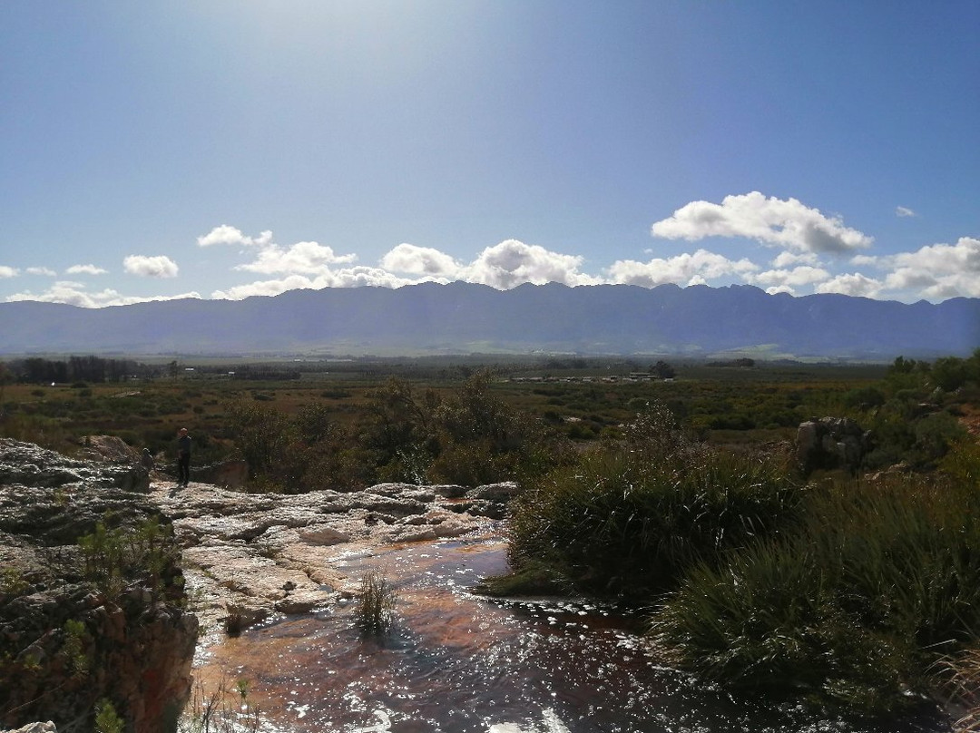 Waterfall Hiking Trails景点图片