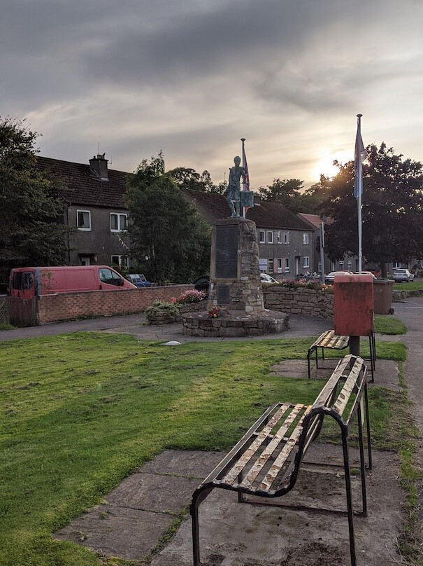 Winchburgh War Memorial-Winchburgh必去景点