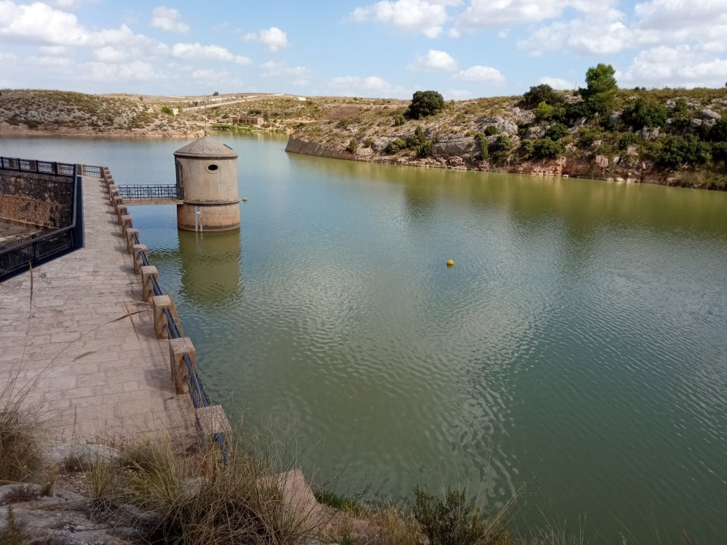 Pantano de Almansa景点图片