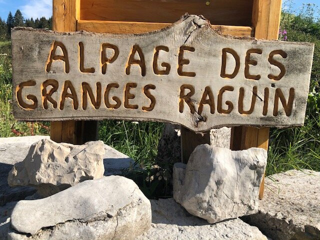 Alpage des Granges Raguin-Rochejean必去景点