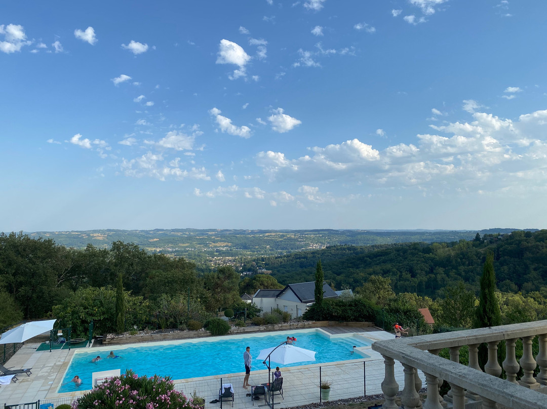 Hôtel-Restaurant Les Collines主图