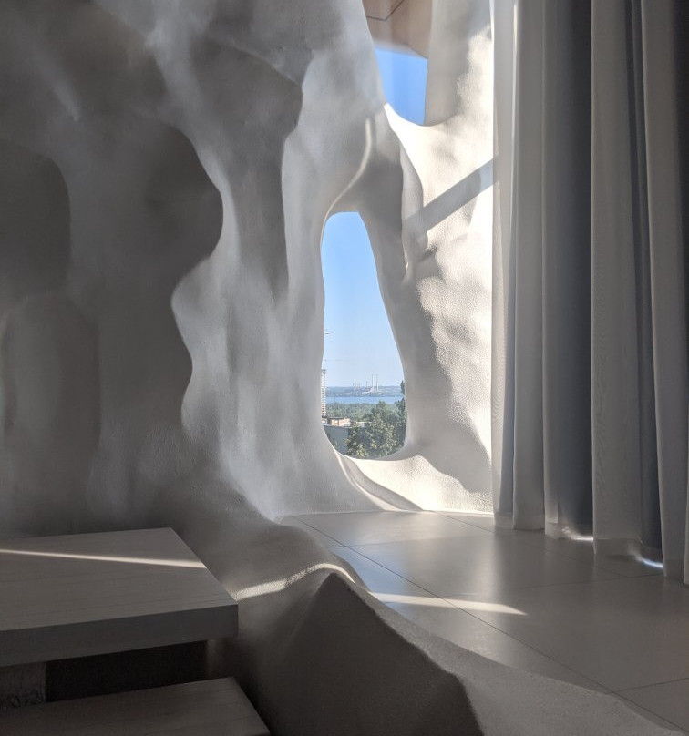 Tsunami Spa Hotel主图