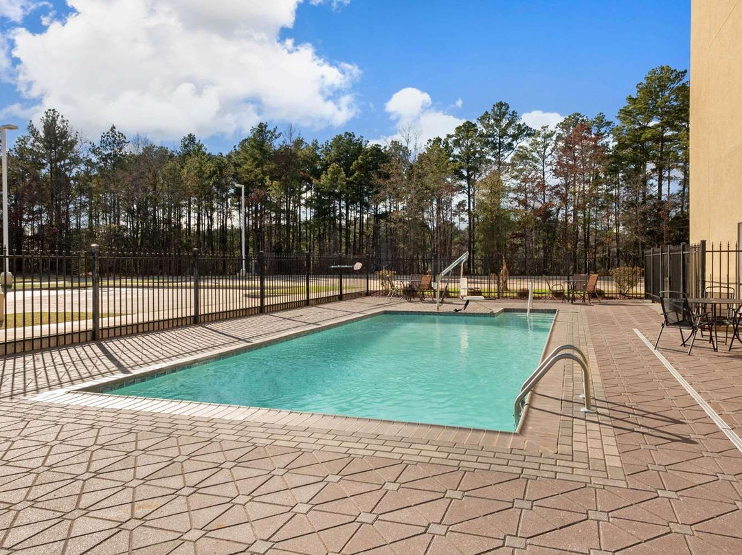 La Quinta Inn & Suites by Wyndham West Monroe主图